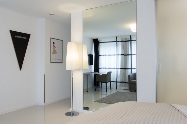 Hotel SiX
